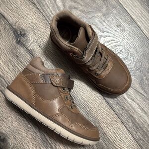 Stride rite Ryker boots greige beige grey size 12W boys new